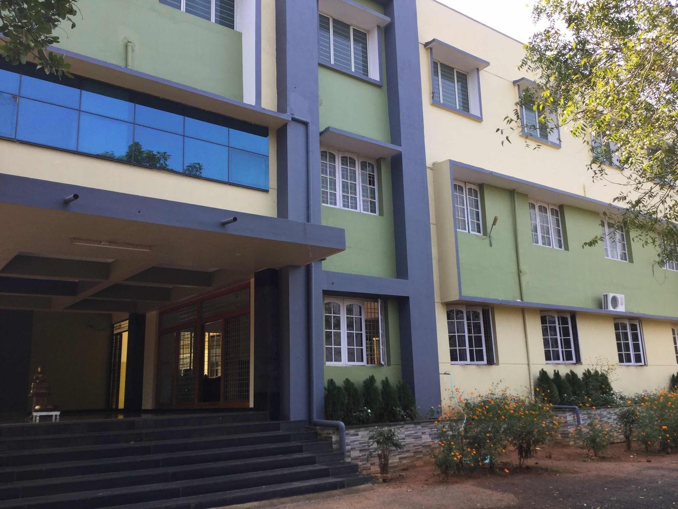 VJ's College of Pharmacy, Rajahmundry Image