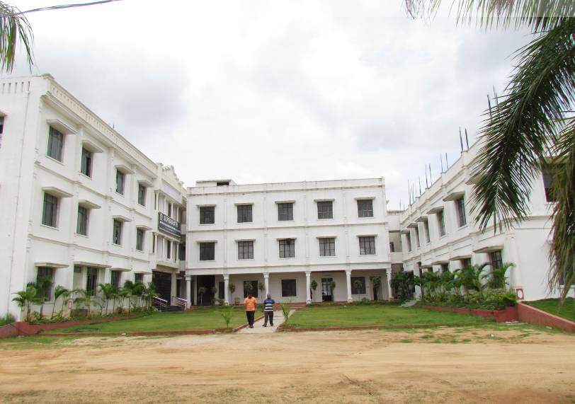 SUPRABHATH INSTITUTE FOR MANAGEMENT AND COMPUTER STUDIES(MCA) Image