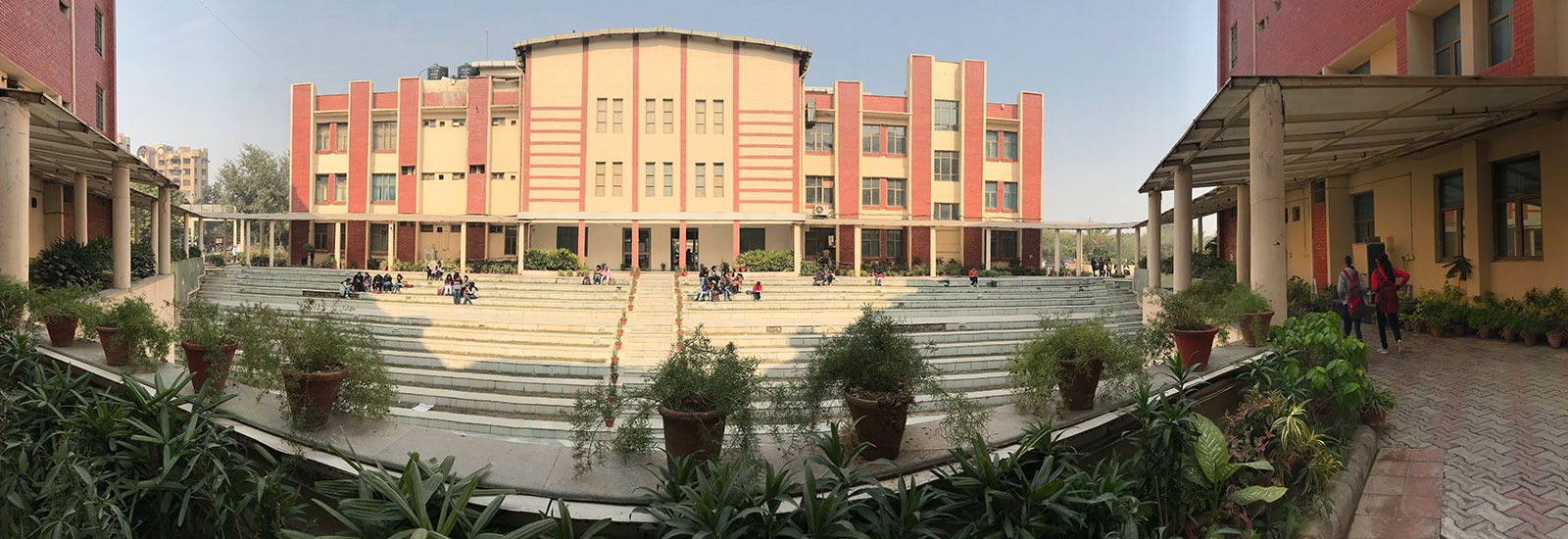 Shaheed Rajguru College of Applied Sciences for Women, Delhi Image