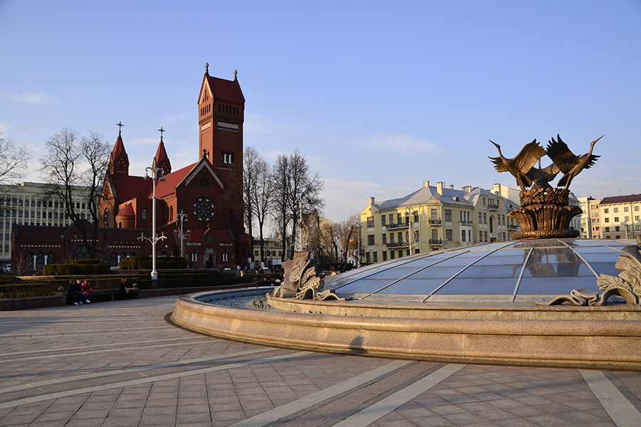 Дворец независимости минск фото