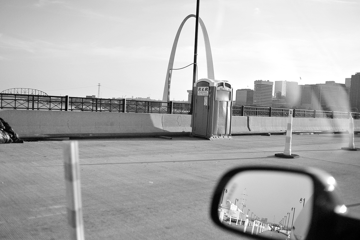 mississippiriverbridge.jpg