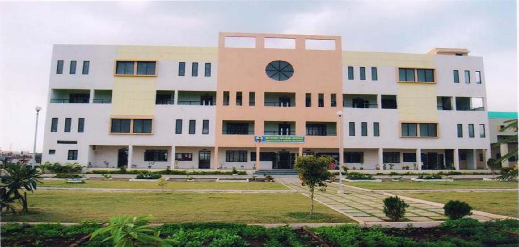 Matoshri Girijabai Dhobale Womens College of Education, Solapur Image
