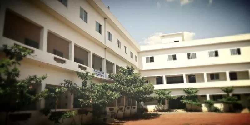 R V S School of Nursing Image