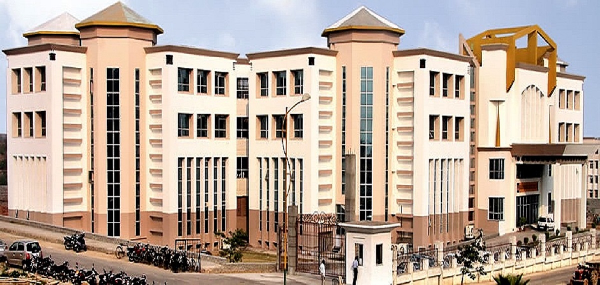 Manav Rachna Dental College, Faridabad Image