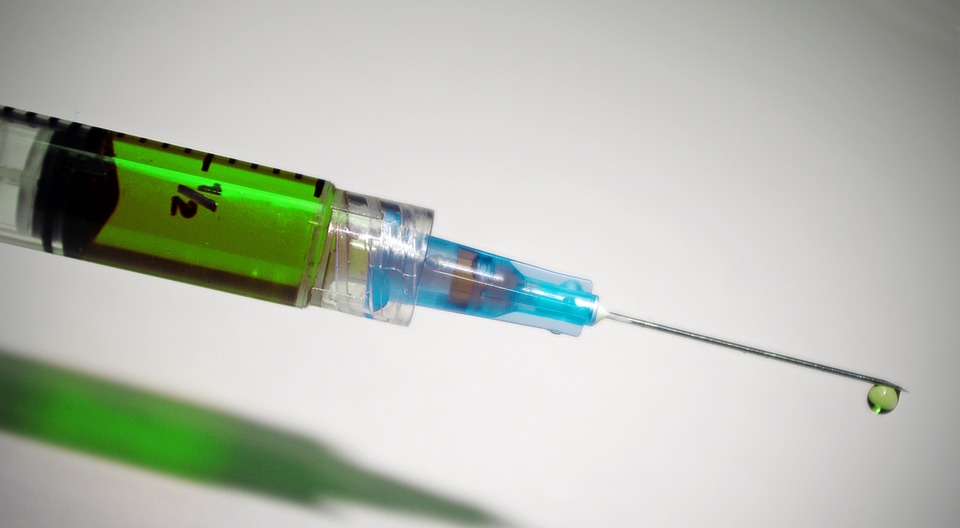 Injection syringe vaccine