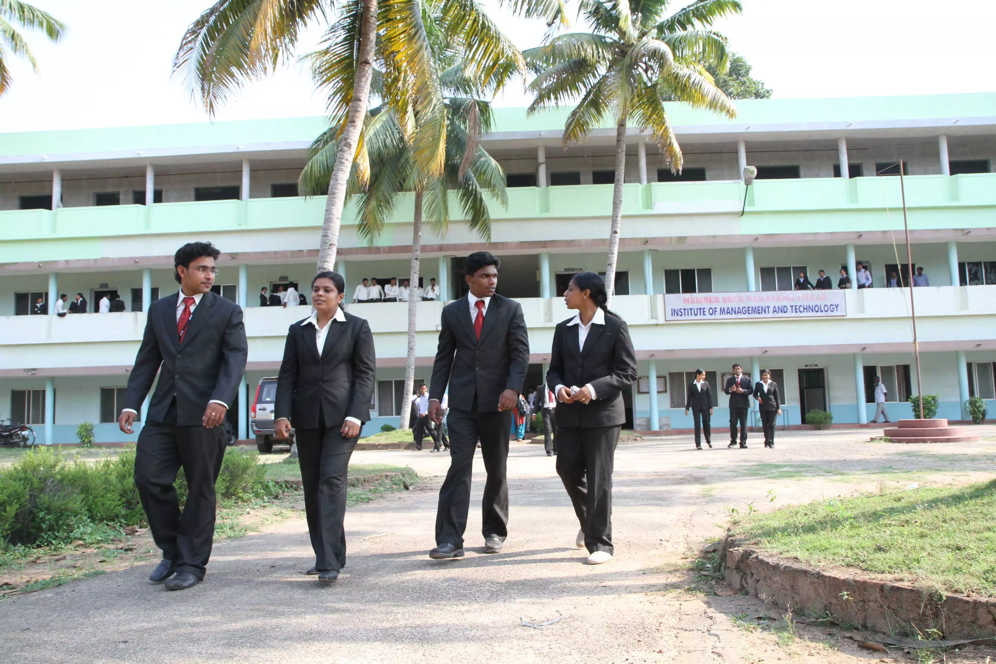 Member Sree Narayana Pillai Institute of Management and Technology, Kollam Image