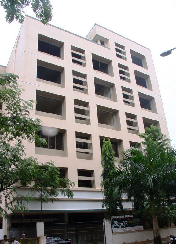 R. R. International Junior and Senior College for Science and Commerce, Mumbai Image