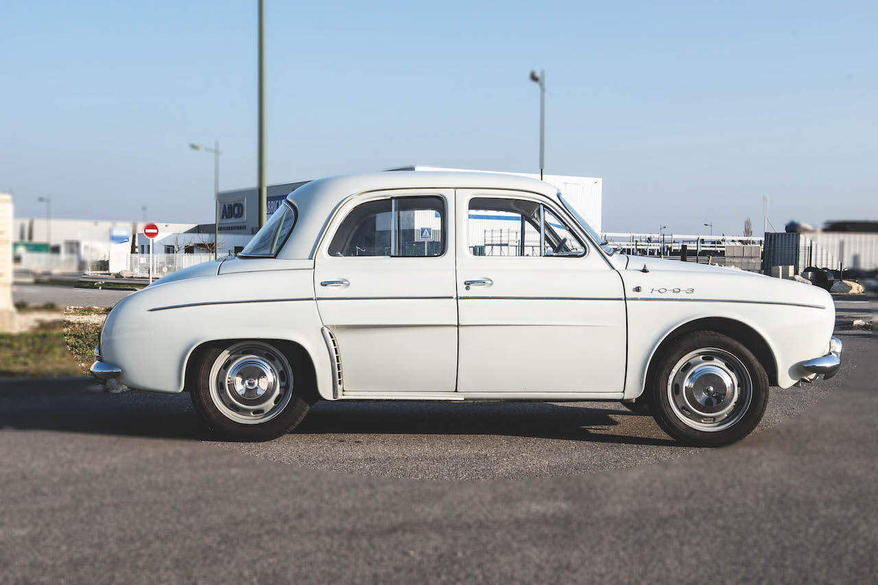 Take to the Road Market Pick - 1963 Renault Dauphine 1093