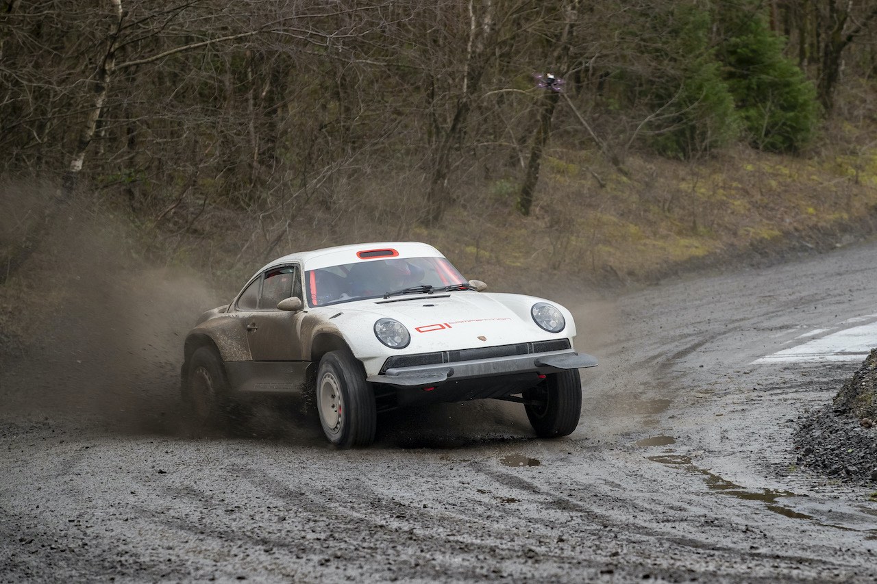 Singer unveils stunning 911 All-terrain Competition Study