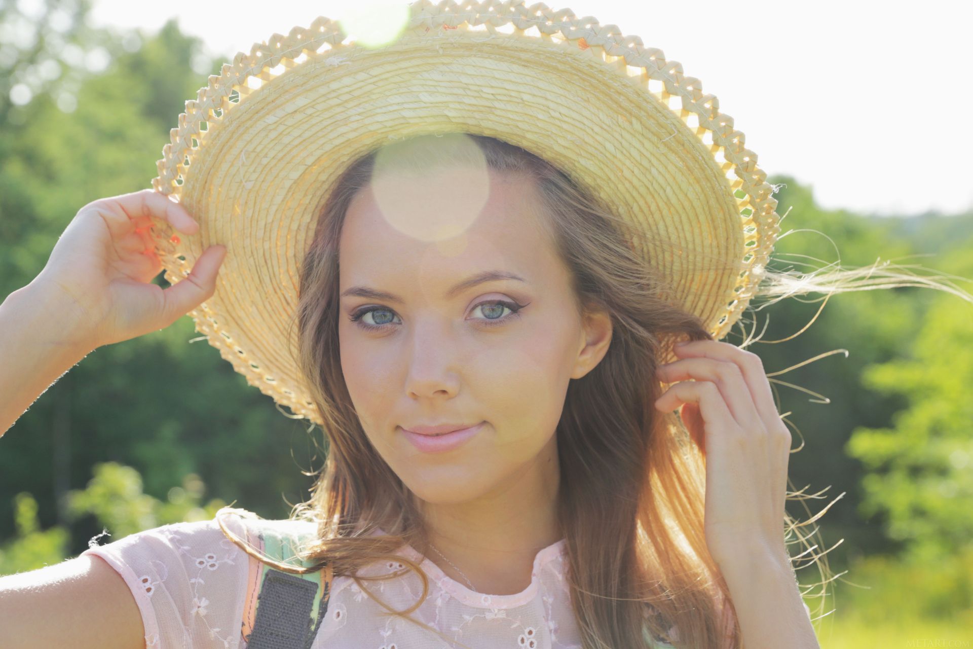 girls in hats
