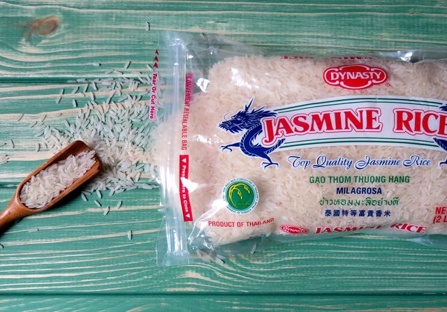рис басмати пахнет мышами почему. %D1%80%D0%B8%D1%813. рис басмати пахнет мышами почему фото. рис басмати пахнет мышами почему-%D1%80%D0%B8%D1%813. картинка рис басмати пахнет мышами почему. картинка %D1%80%D0%B8%D1%813. Тайский рисовод-селикционер кхун Раттана утверждает, что: «да, мы выращиваем лучший в мире рис, и это приятно осозновать, рис это самая популярная еда в мире. (в России съедают в среднем 5 кило в год, а в Таиланде-220.)Тайские историки нашли образцы риса, которым более 4000 (!) лет, разные образцы мы скрещиваем на таких полях. Селекция в тысячи лет…»