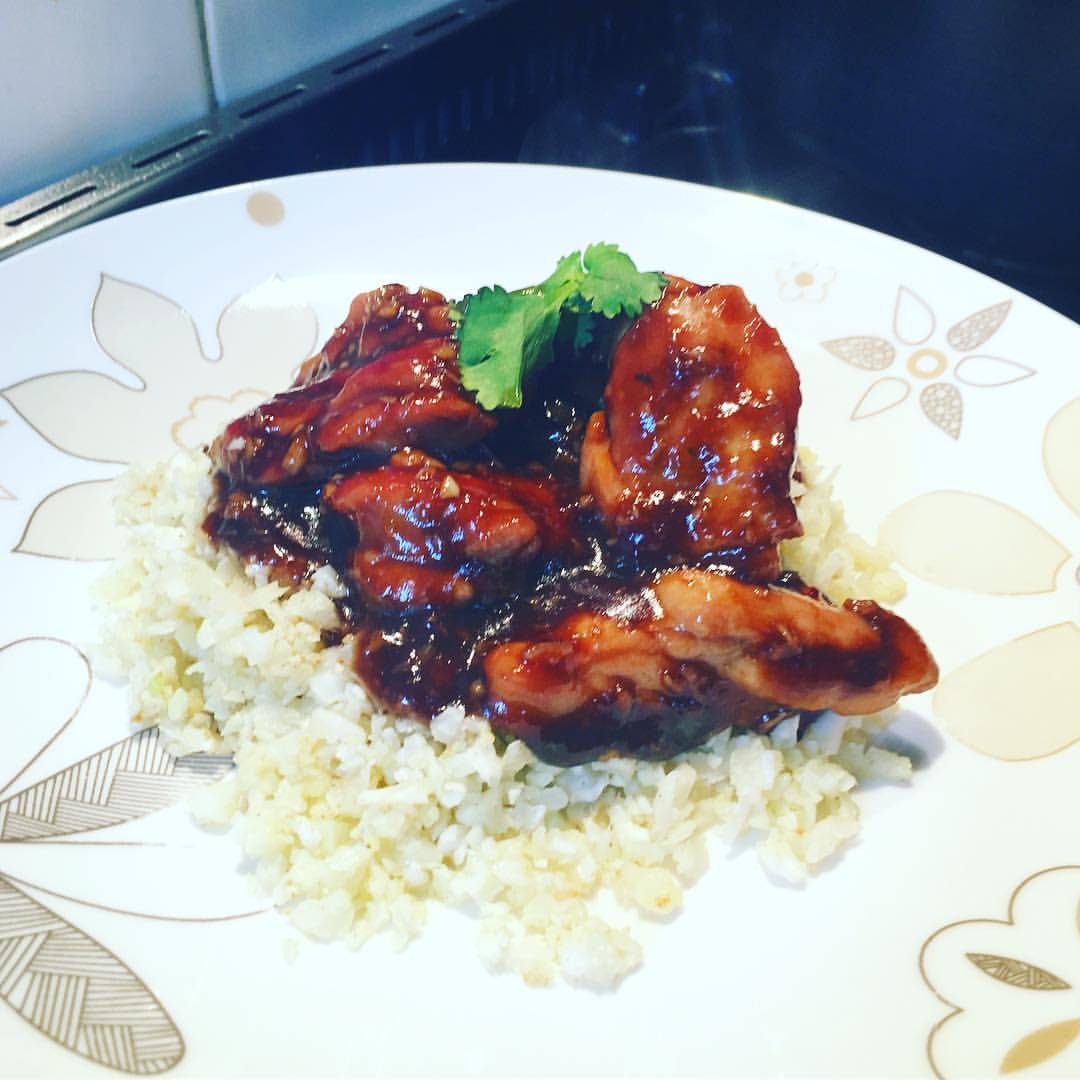 Honey soy garlic chicken with cauliflower rice