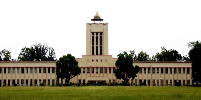 Birla Institute of Technology Extension Center, Noida Image