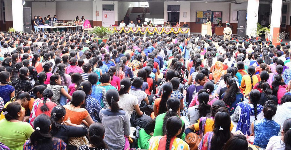 Umiya Arts and Commerce College for Girls, Ahmedabad Image