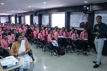 Sadabai Raisoni Women's College, Nagpur Image