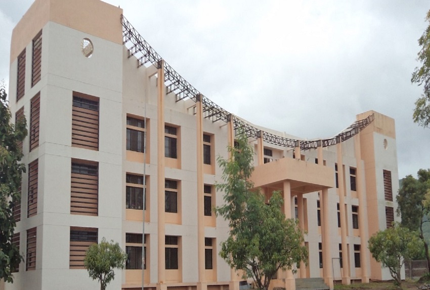 PDEA's Anantrao Pawar College, Pune Image