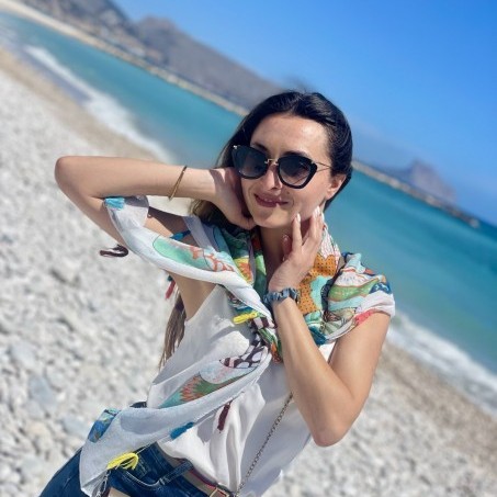 lady's photo