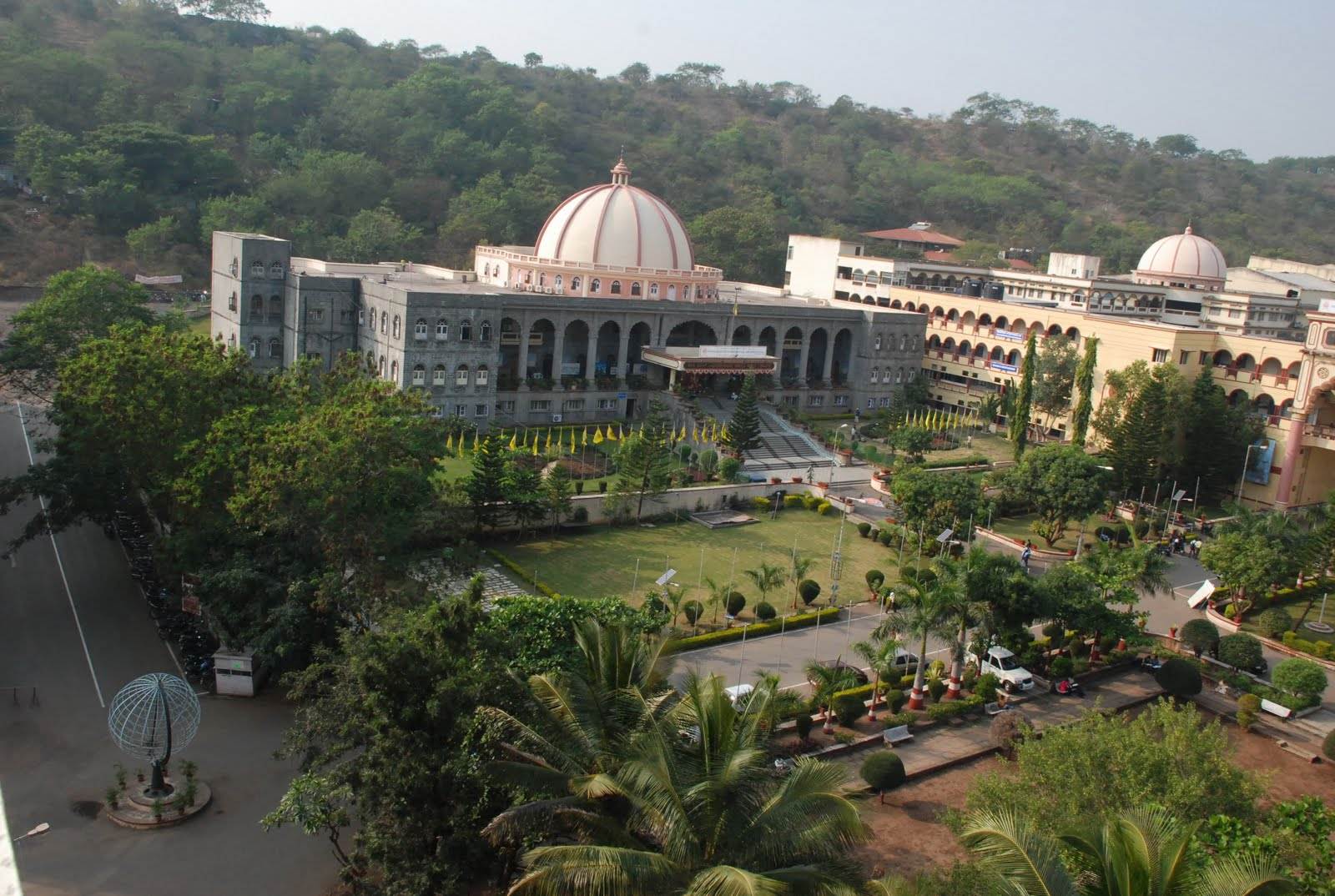 MAHARASHTRA INSTITUTE OF TECHNOLOGY, PUNE Image