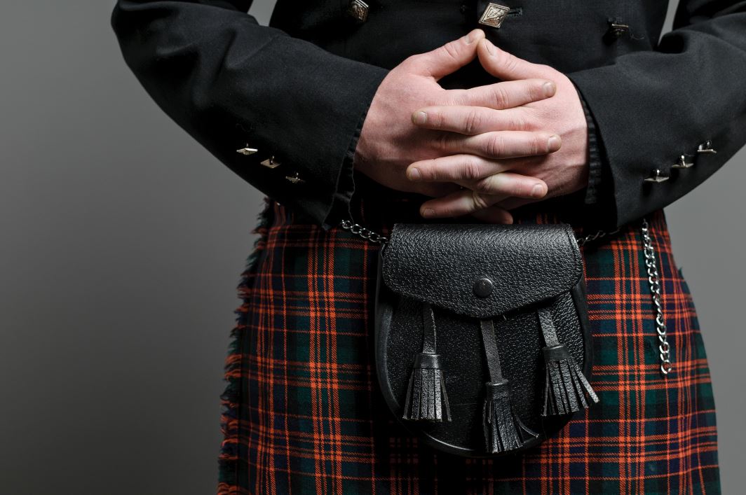 Highlander kilt