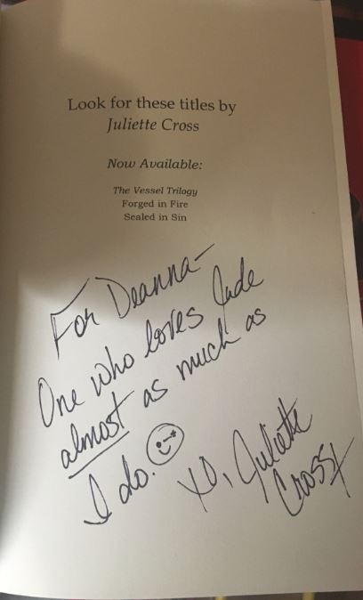 Juliette Cross signature 2