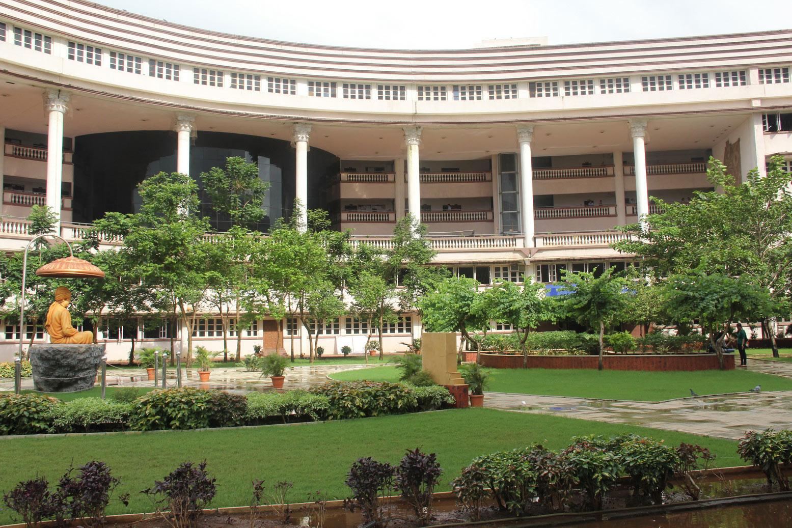 Vivekanand Education Society's Institute of Management Studies and Research, Mumbai Image