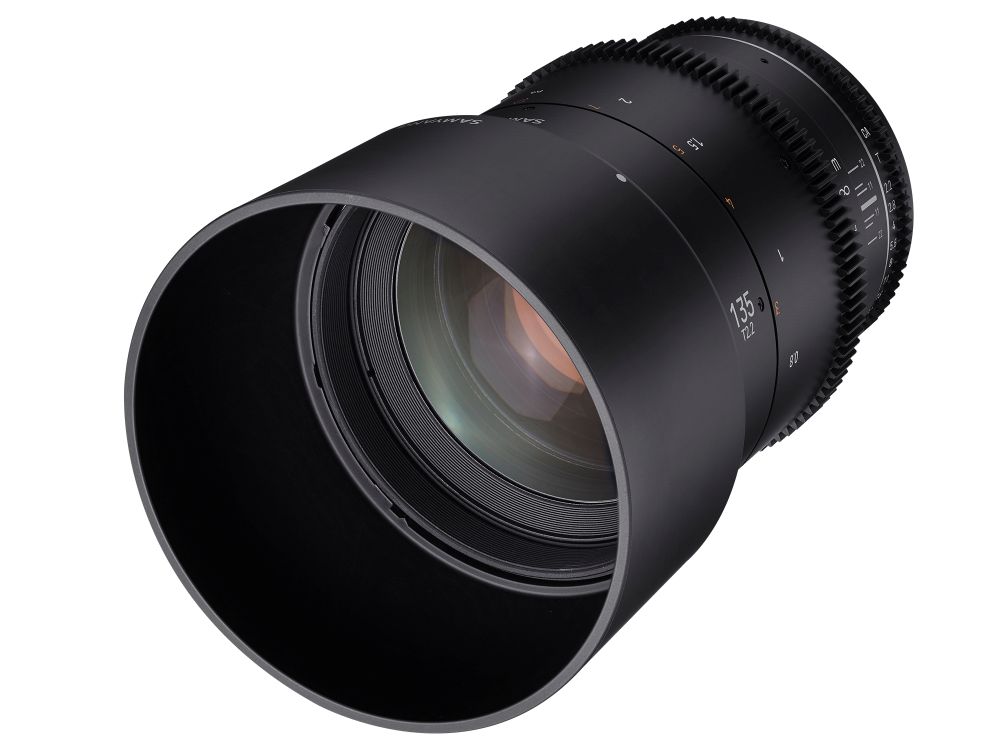 Samyang VDSLR 135mm T2.2 MK2 Front Angle