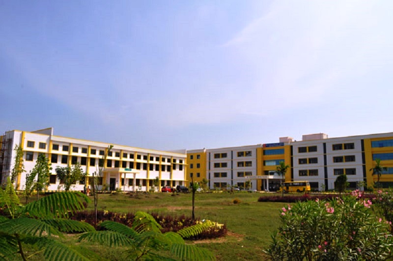 Sri Venkateshwara Dental College and Hospital, Bengaluru Image