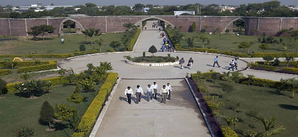 Sankalchand Patel College of Engineering, Visnagar Image