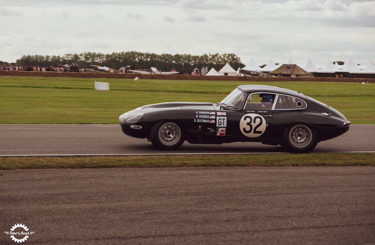 Le sport automobile historique fait un retour glorieux au Goodwood Revival 2021