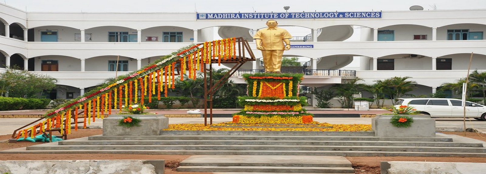 Madhira Institute of Technology and Sciences Image