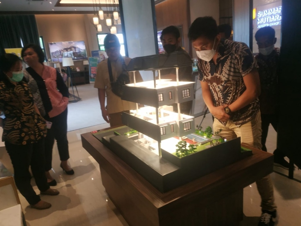 maket rumah tipe perumahan Summarecon Mutiara Makassar tampak hidrolik