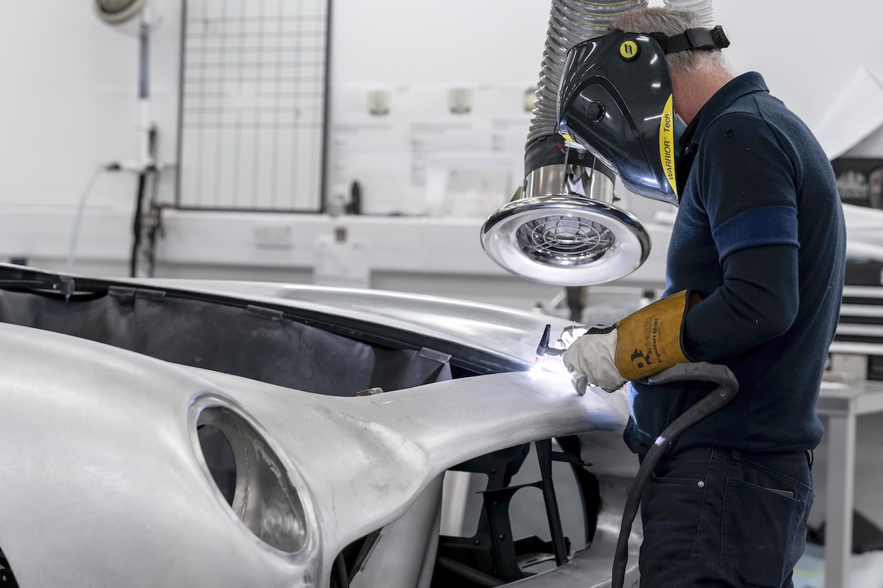Aston Martin resumes production of DB5 James Bond cars