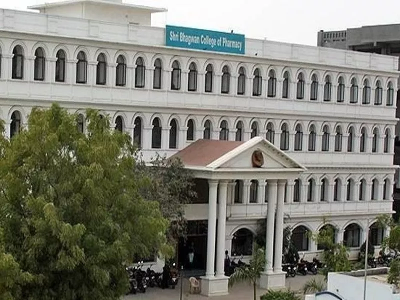 SHRI BHAGWAN COLLEGE OF PHARMACY Image