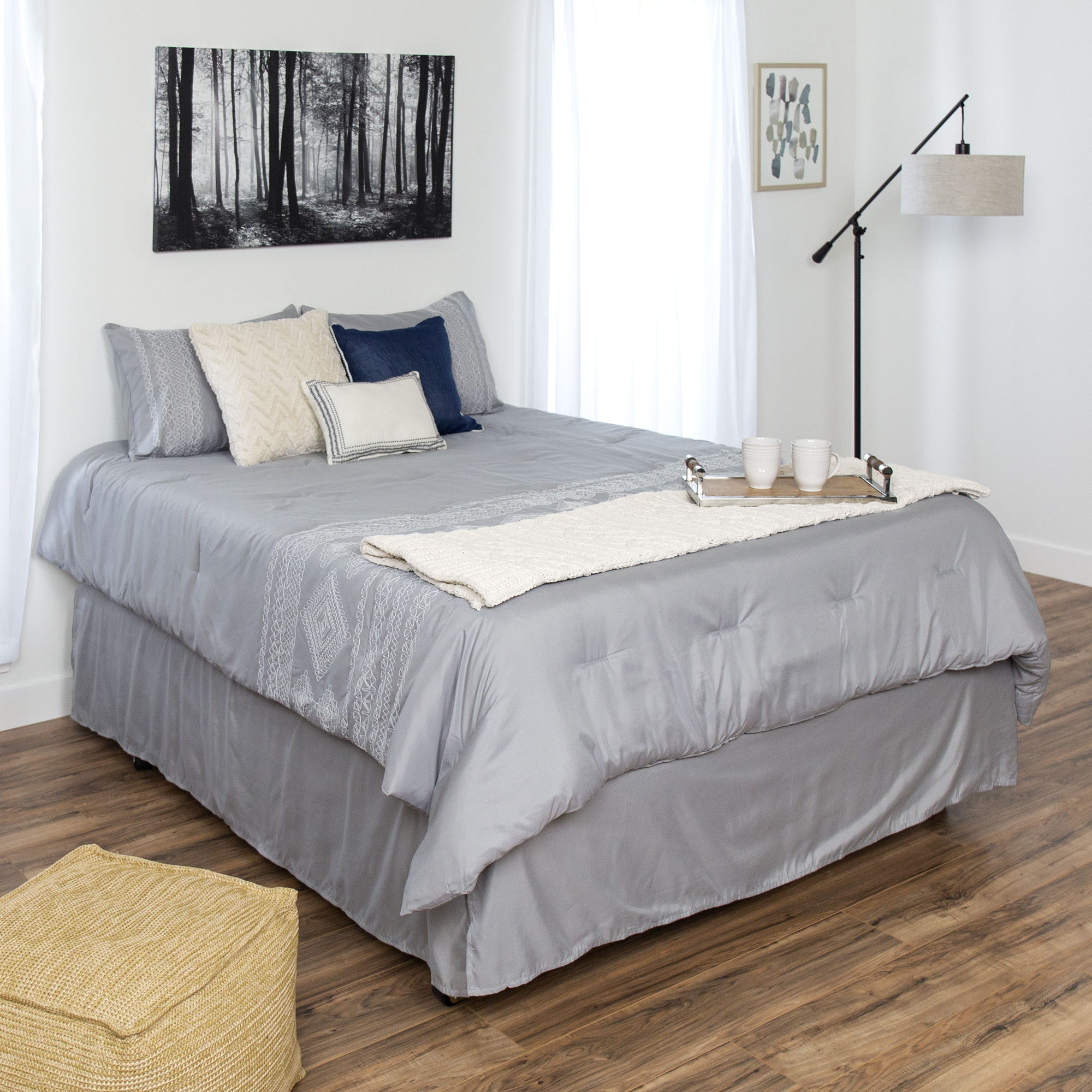 BCP Adjustable Metal Bed Frame w/ Locking Wheels 768421120799 eBay
