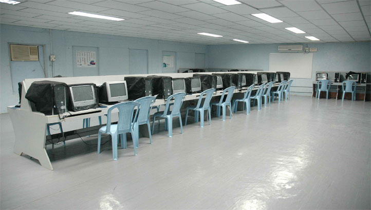 THE CRESCENTS COLLEGE OF BUSINESS MANAGEMENT Image