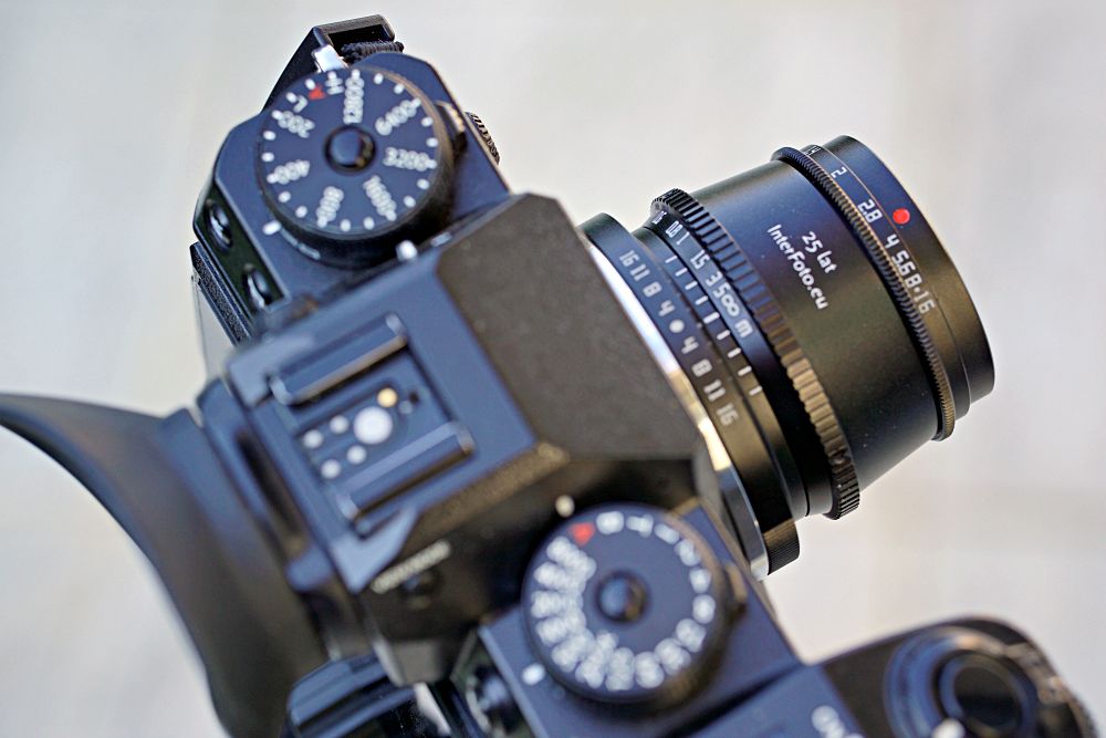 TTArtisan 35mm F1.4 Fujifilm X H1 Side Top