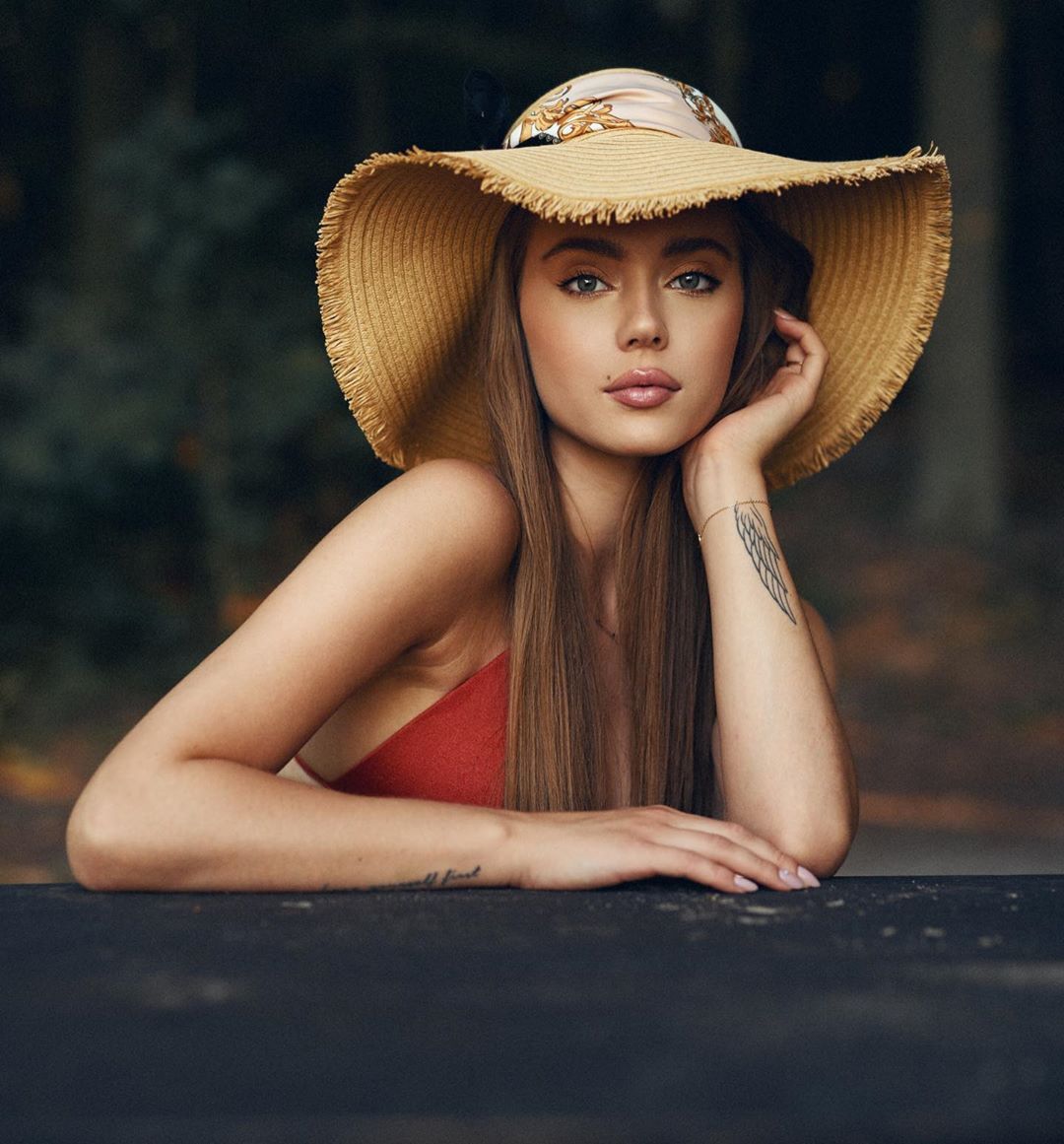 Model Kamilla Gongala