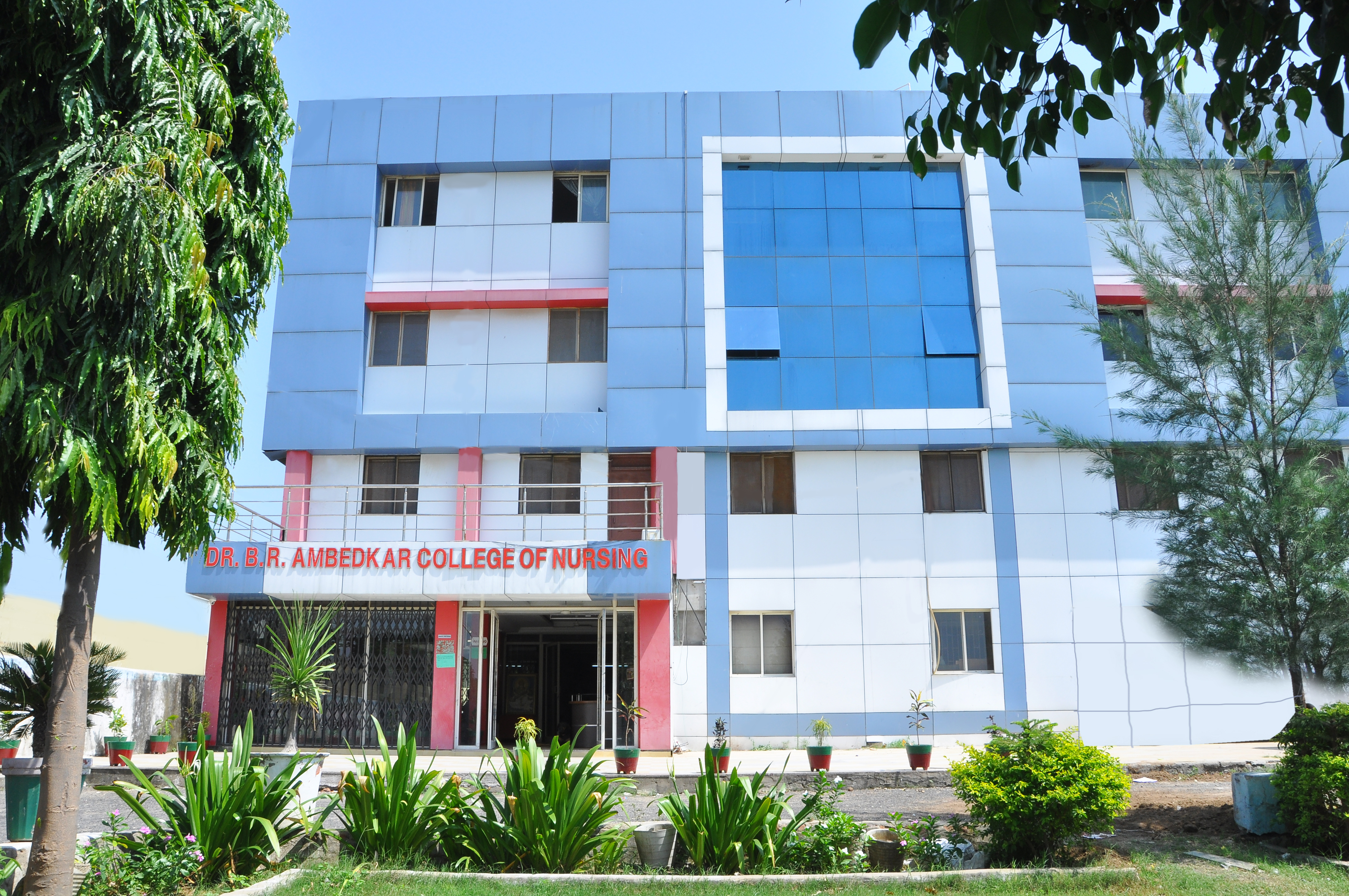 Dr B.R Ambedkar College Of Nursing, Gandhinagar Image