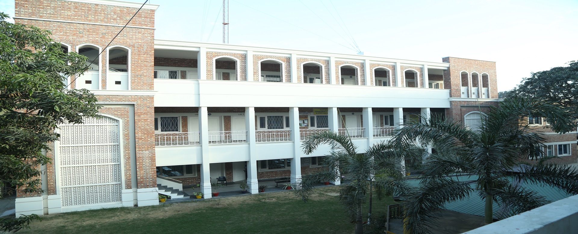 Swami Ganga Giri Janta Girls College, Ludhiana Image
