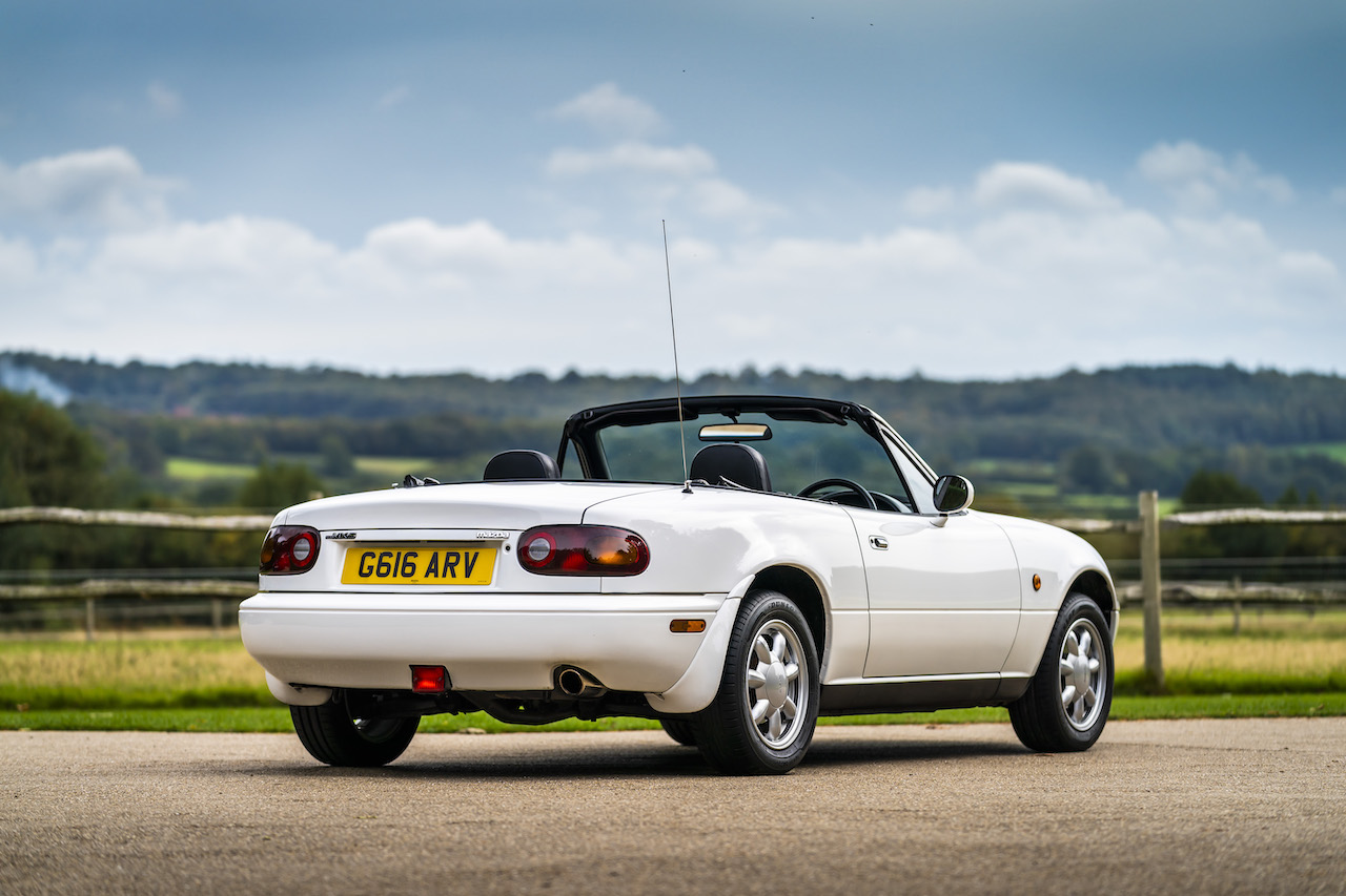 Mazda extends MX-5 parts resto programme to Mk1 Euro owners