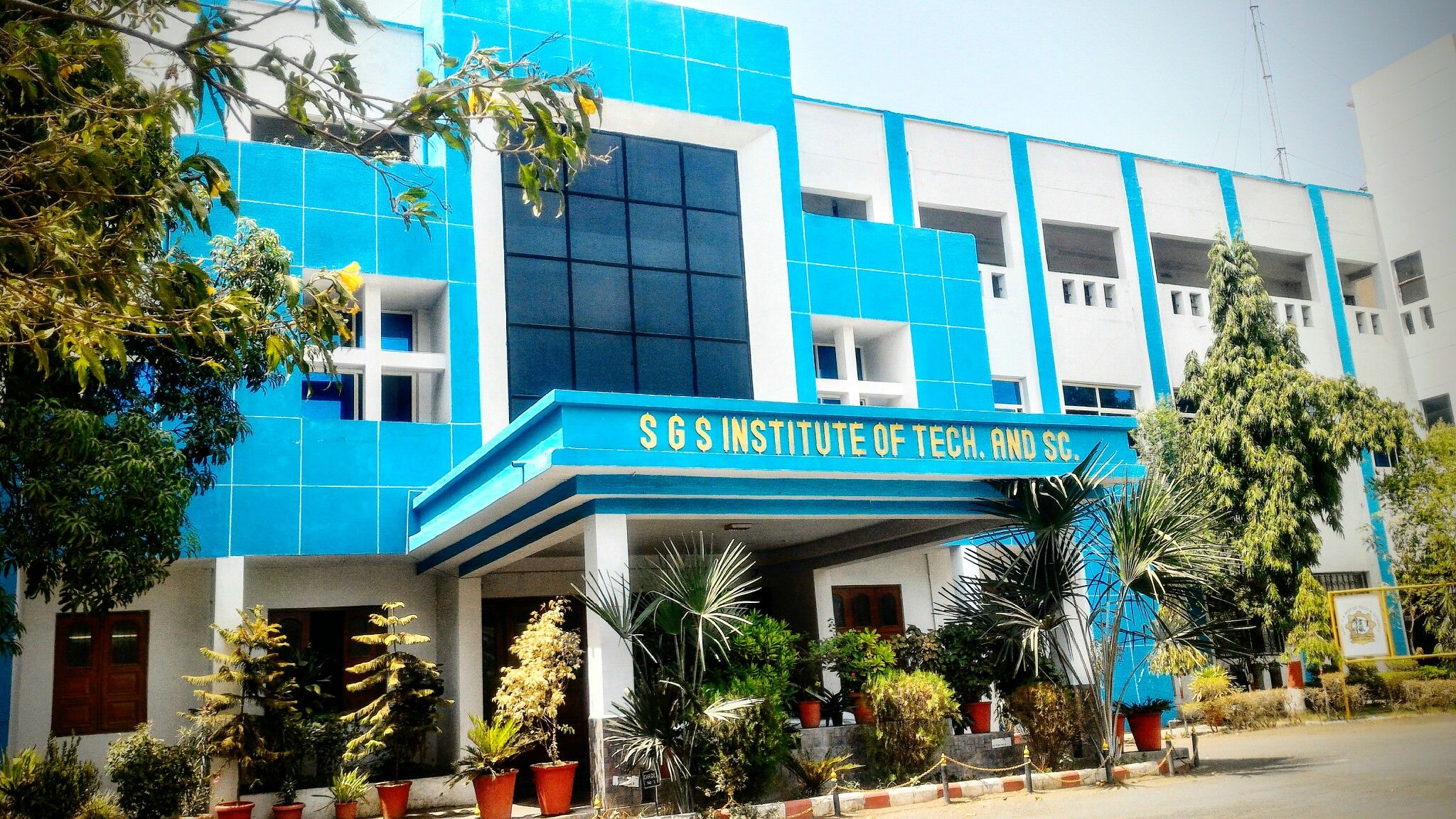 Shri G.S. Institute of Technology and Science Image