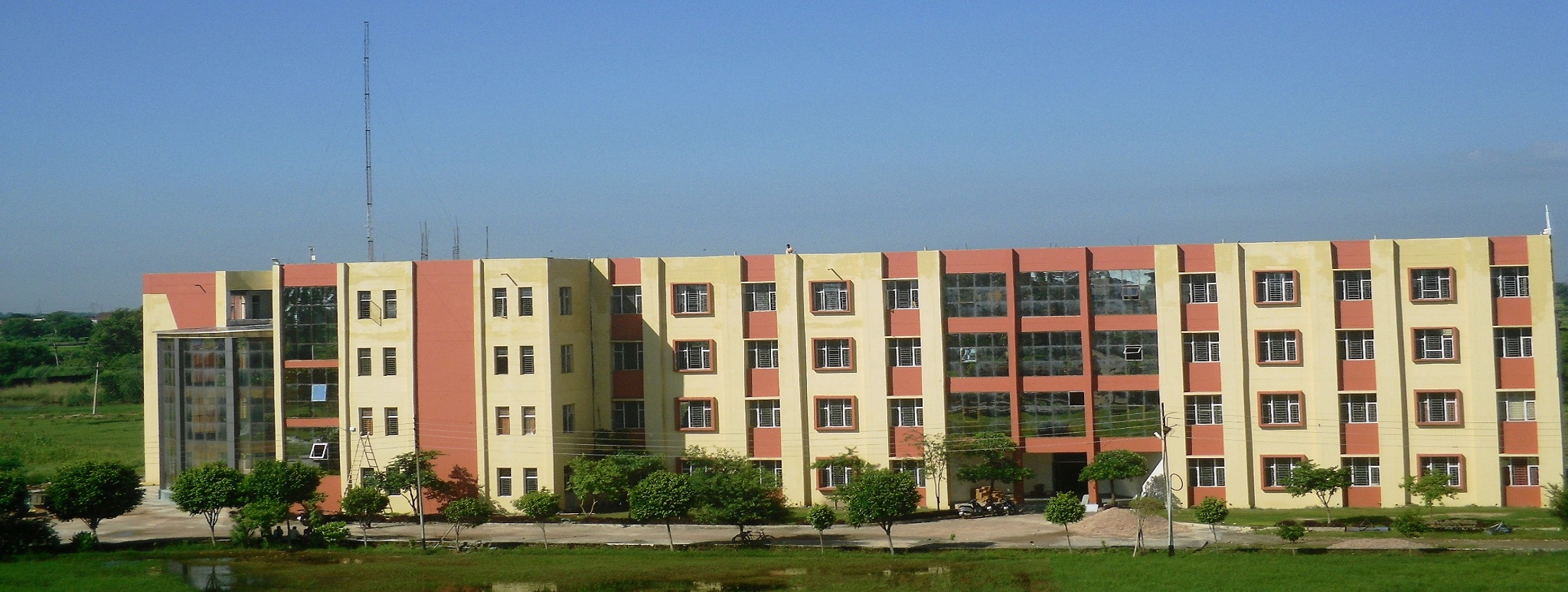 Vision Institute of Technology, Aligarh Image