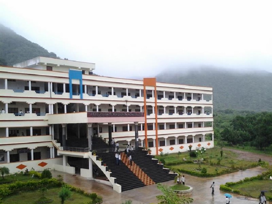 Vikas College of Engineering and Technology, Vijayawada Image