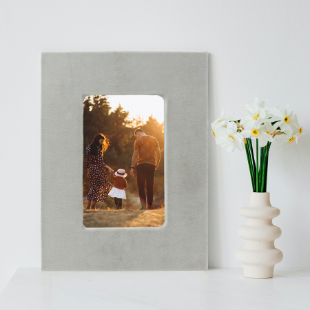 Marco de foto gris, 22.5x17.5cm, madera mdf, tela terciopelo