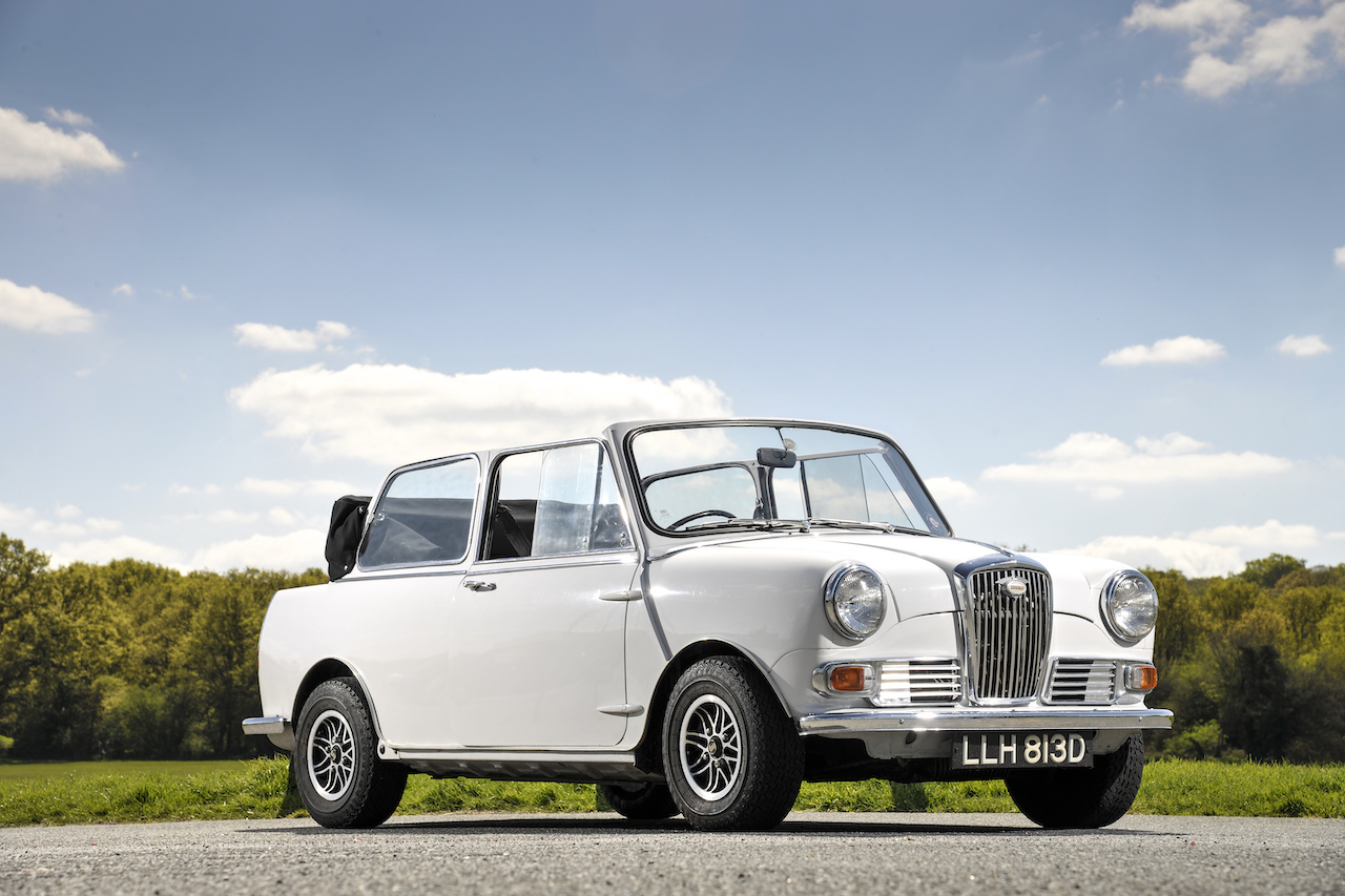 Motoring ‘Firsts’ and Mini’s 60th anniversary to be celebrated at the London Classic Car Show