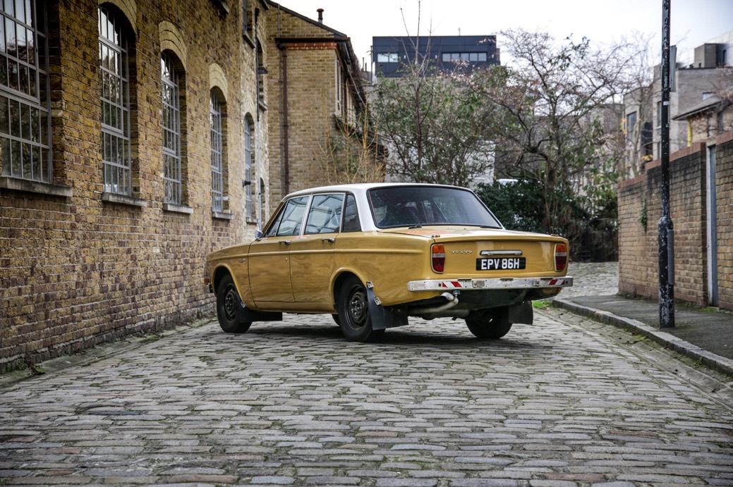 Pandemic patient auctions Volvo 144 to aid hospital that saved his life