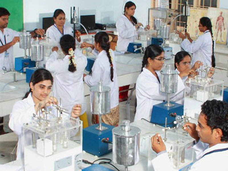 S I M S School Of Nursing Mangaladas Image