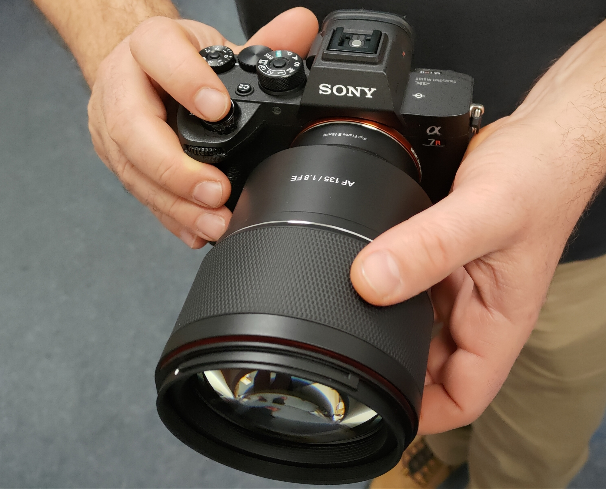 Samyang 135mm F1.8 w asyście Sony A7R IV