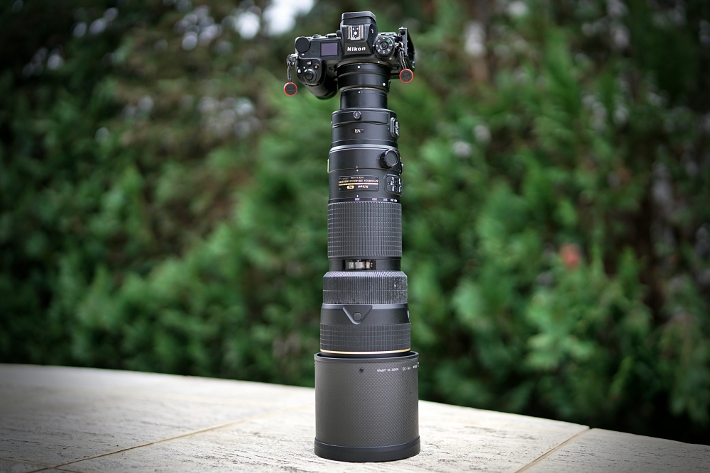 Nikkor 200-400mm F4 Standing On Hood