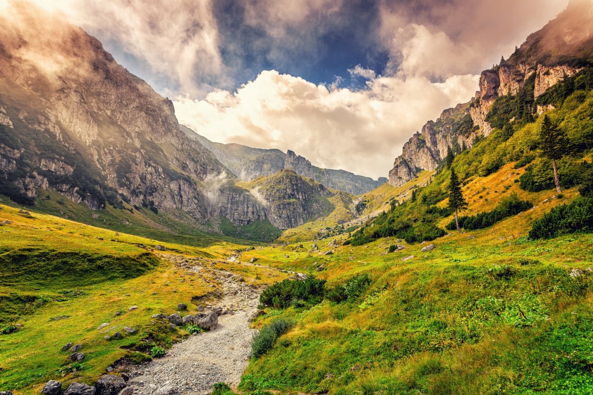 mountain-trails